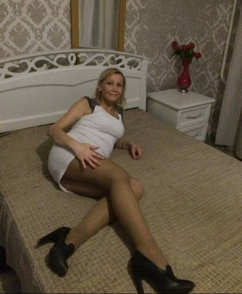 Живу в Москве и предлагаю тебе незабываемое время в моей компании. В моих услугах есть все, что ты можешь себе пожелать – от классического секса до ролевых игр и экспериментов. Обещаю, что мои фото полностью соответствуют реальности, а мой опыт позволит нам достичь максимального удовольствия. Заходи в мою атмосферную квартиру, и я создам для нас романтическую обстановку. Посмотри отзывы о моих услугах, и убедись, что мои клиенты остались очень довольными. Жду тебя! 💋💫 Любовь